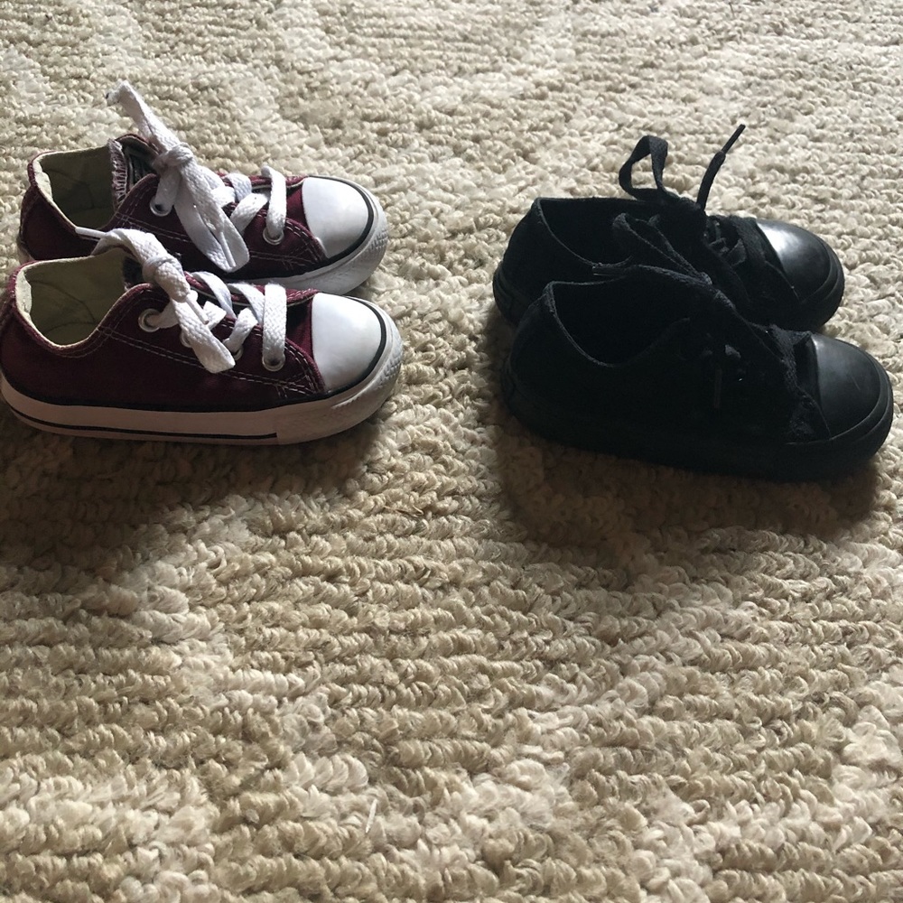 Converse - Picture 2 of 2